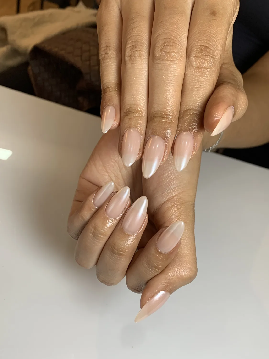 Hasil pearl glazed chrome nude yang lembut - kelas nail design chrome online