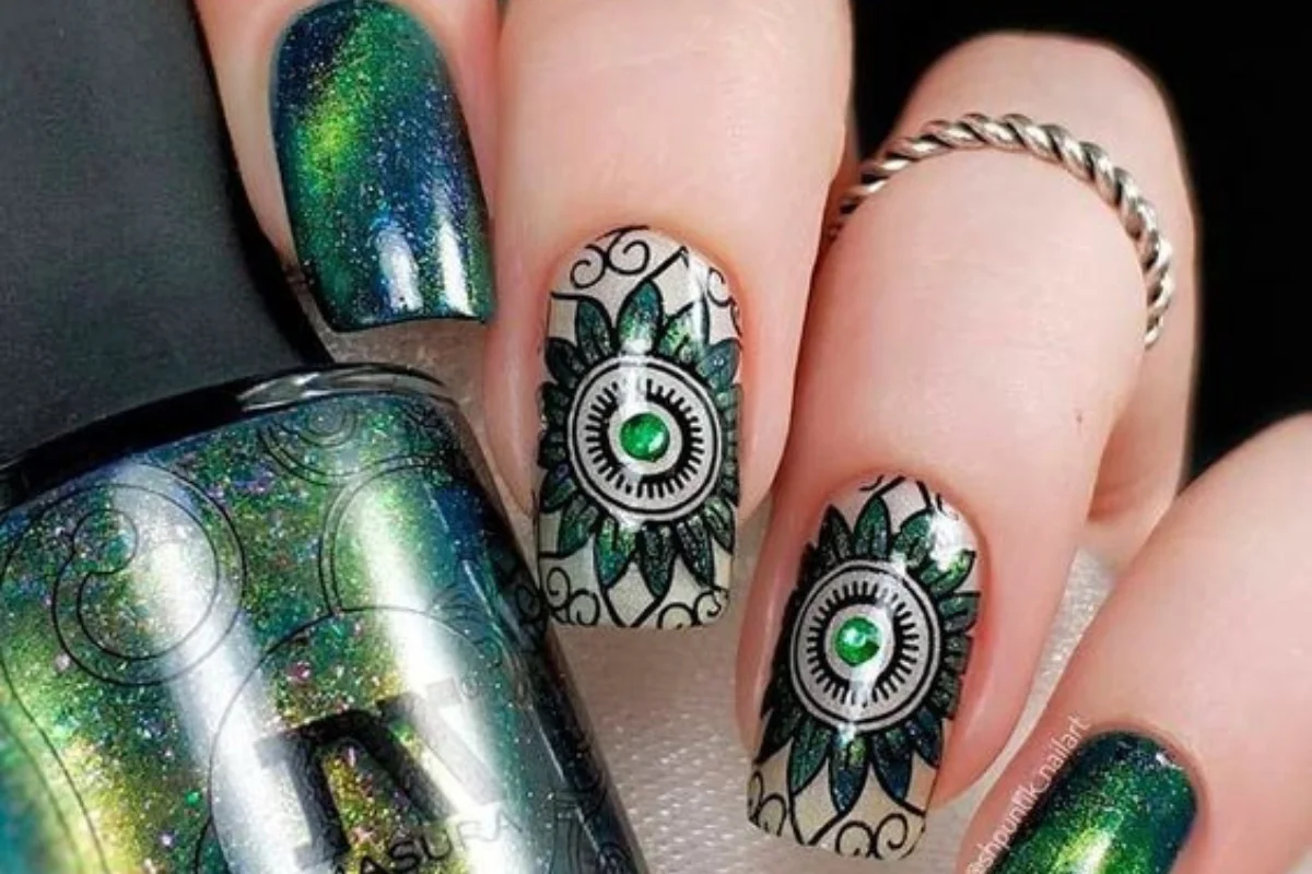 nail art etnik India