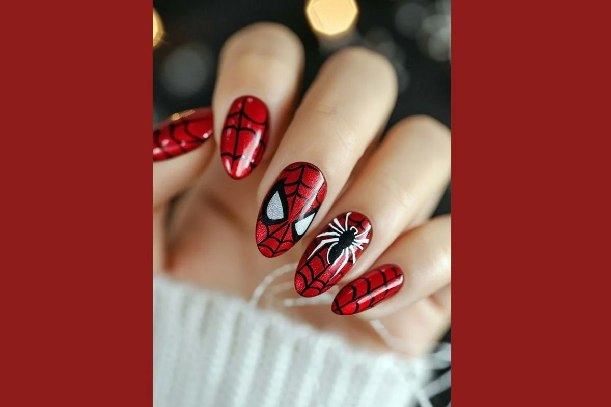 Nail art karakter superhero
