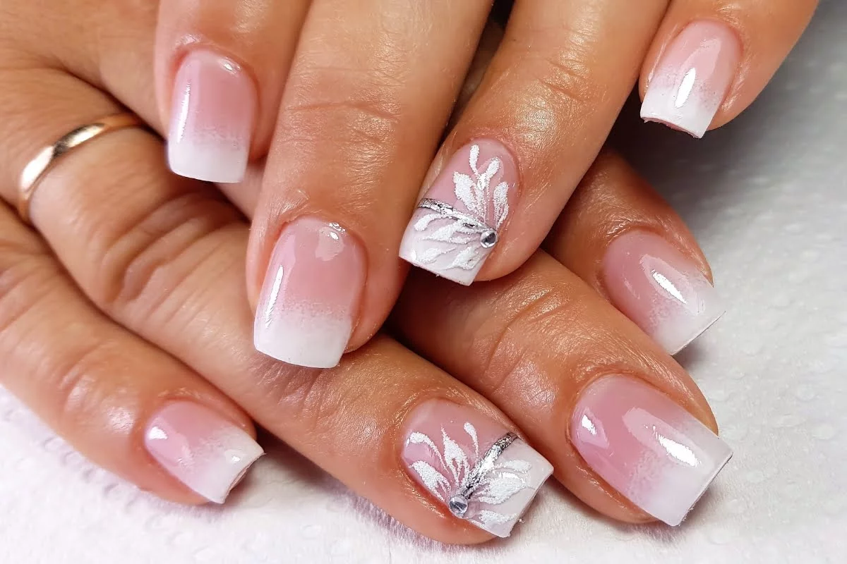 nail art simple elegant