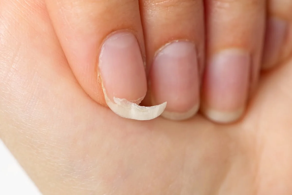 risiko menggunakan nail art