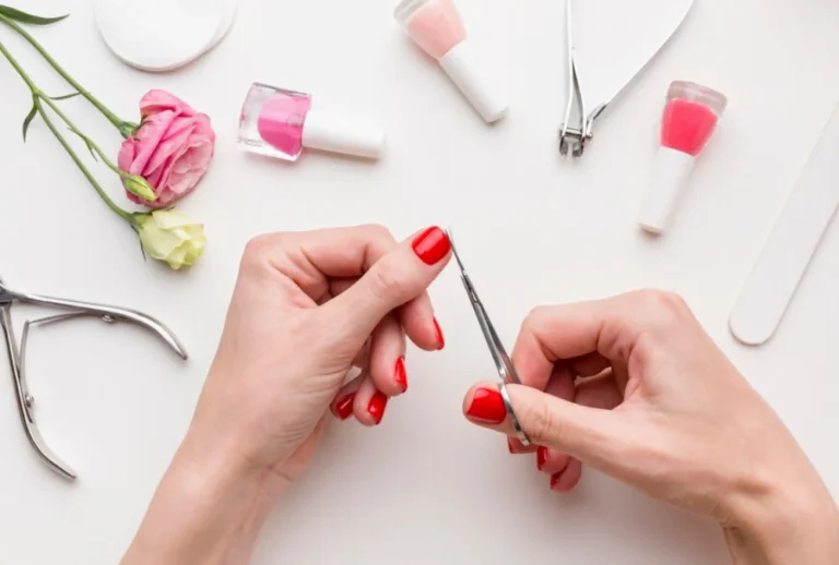 Tutorial Nail Art DIY Mudah & Sederhana, Cocok untuk Pemula