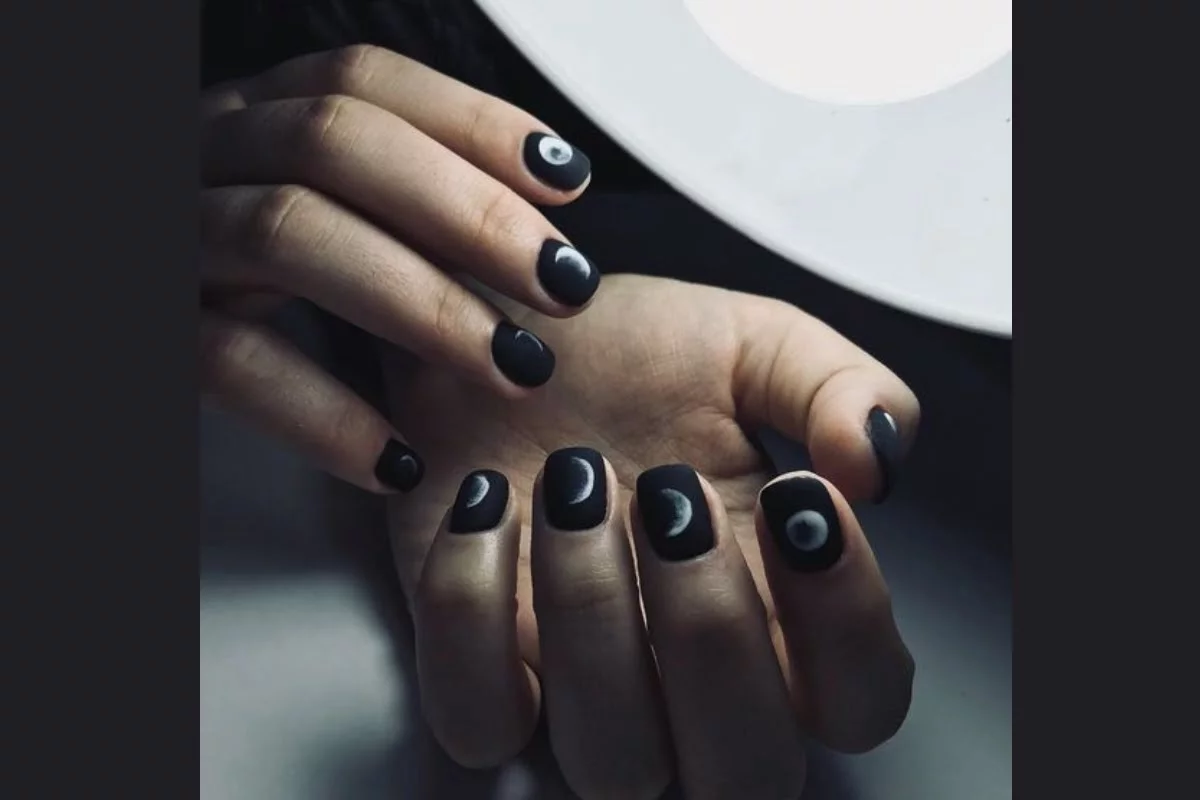 nail art hitam
