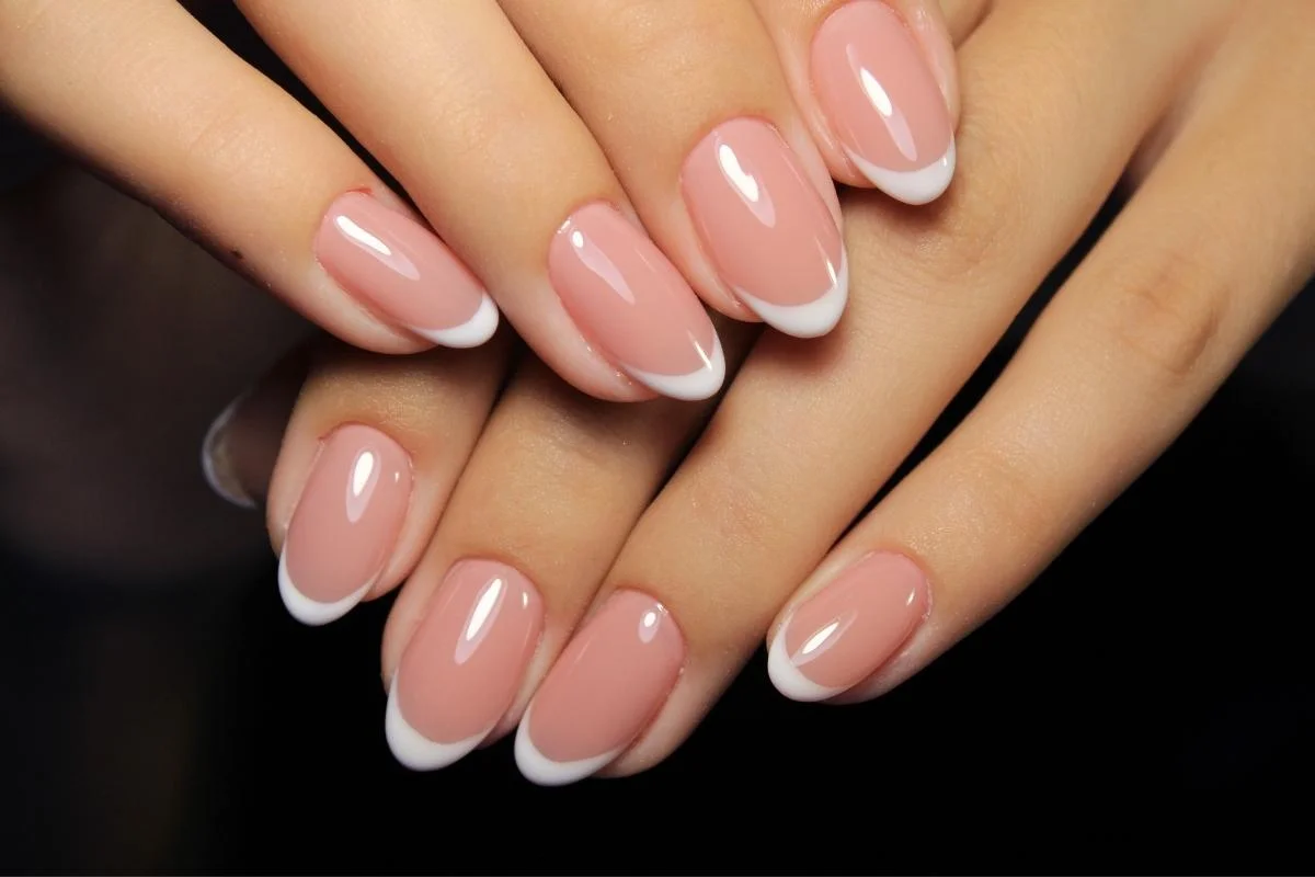 teknik dasar nail art French Manicure