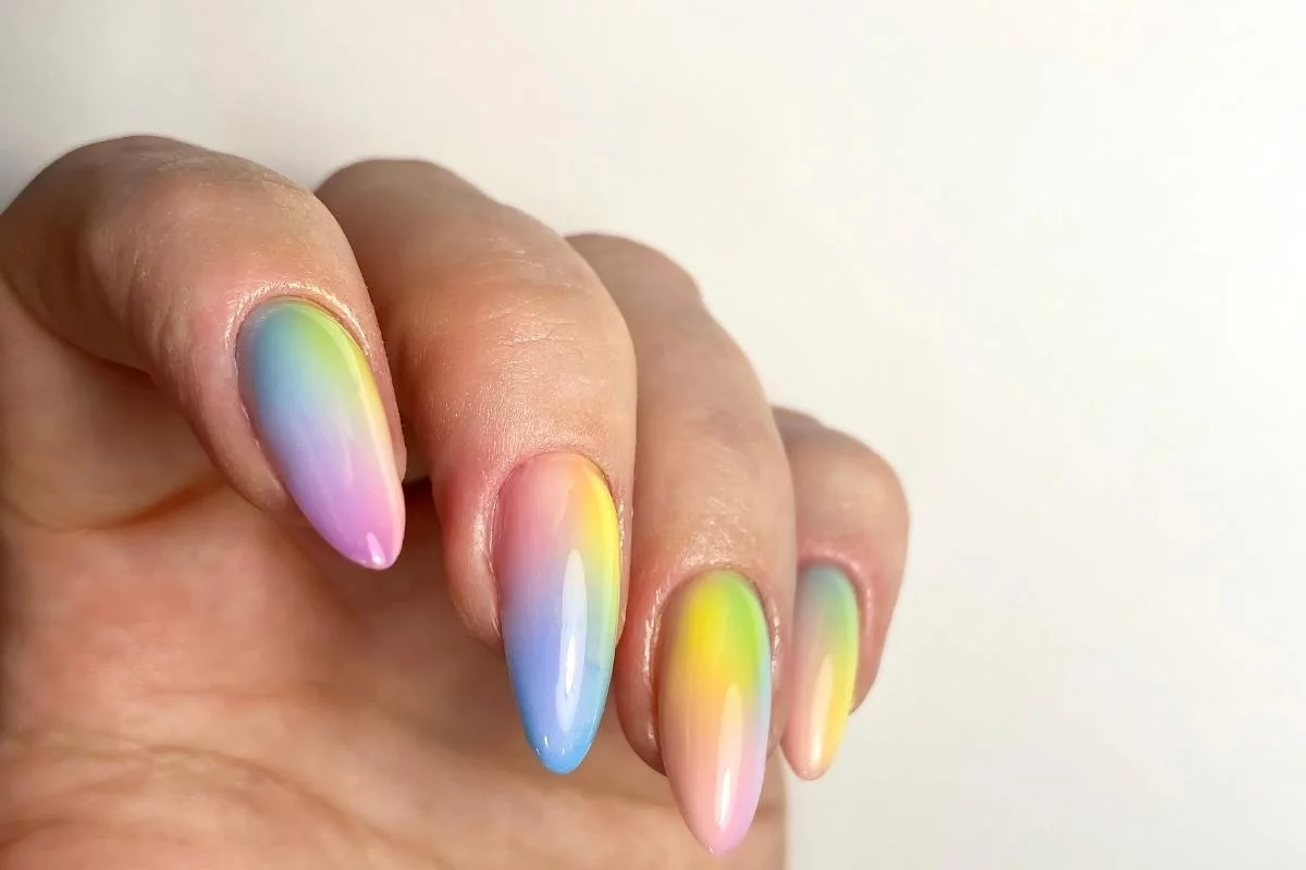 teknik dasar nail art Ombre