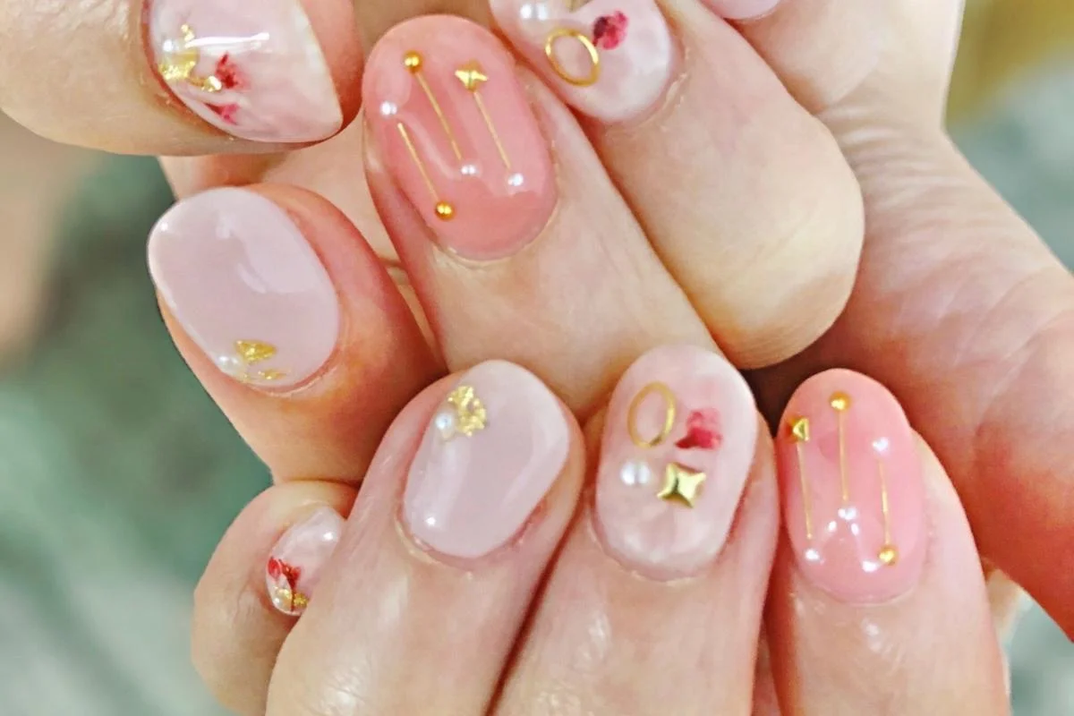 desain nail art untuk kuku pendek