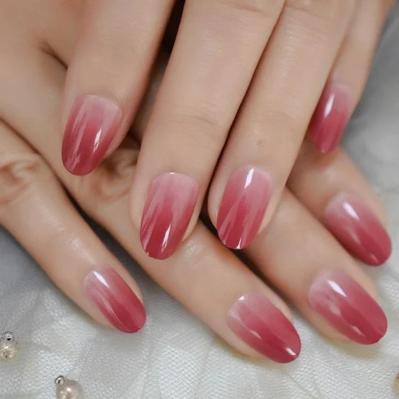 nail art ombre merah