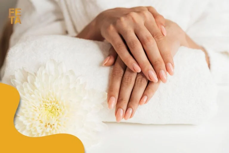 Ubah Kuku Biasa Jadi Memesona dengan Nail Art Simple Elegan