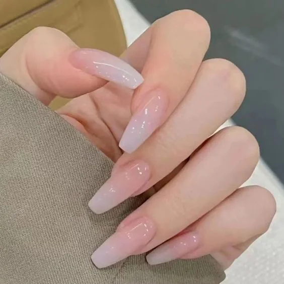 inspirasi desain Nail art simple 2 warna