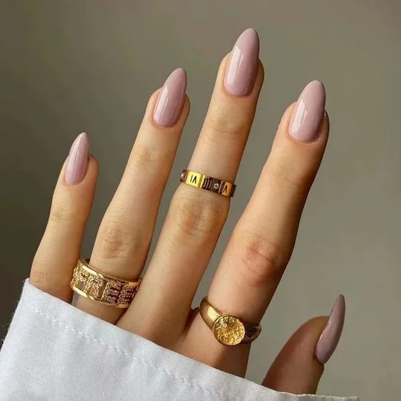 inspirasi design Nail art warna solid