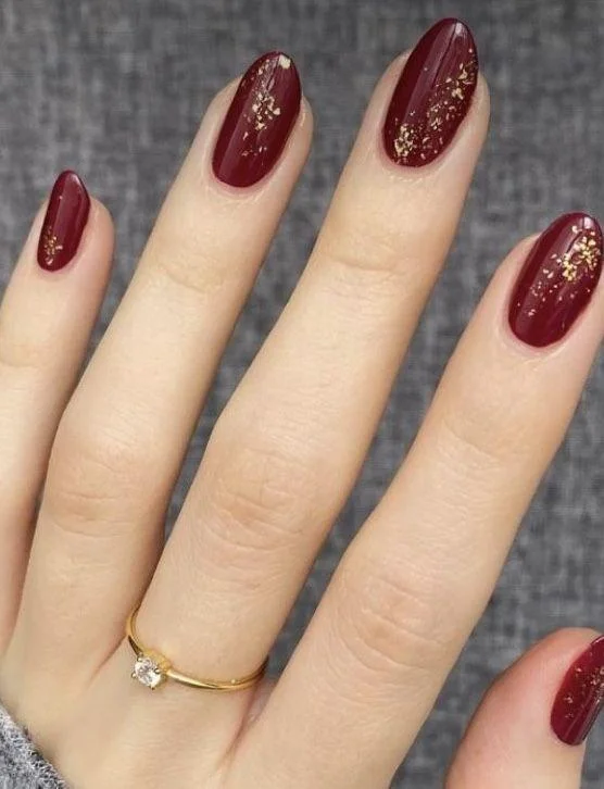 ide design nail art maroon gold