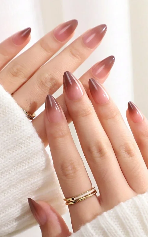 Ide desain nail art cokelat