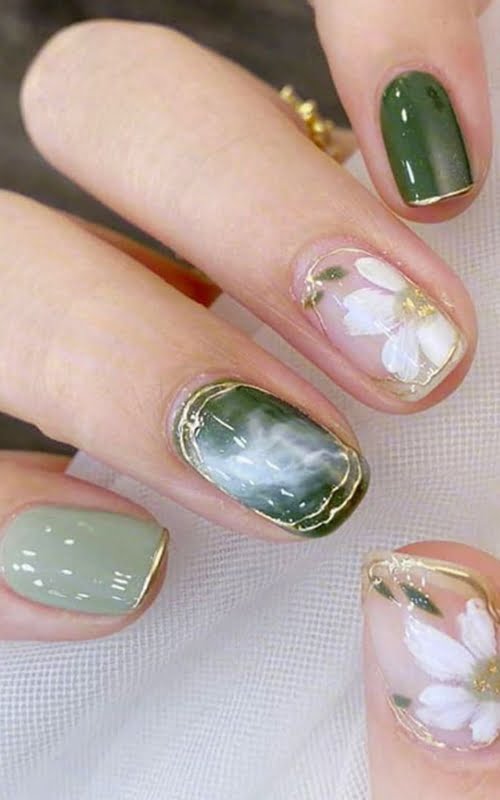 Ide desain nail art marble warna warni