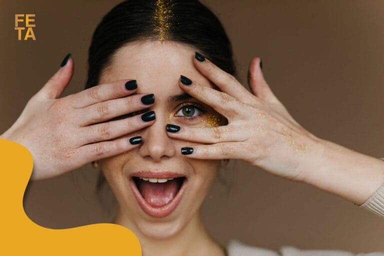 Nail Art Cat Eye, Pilihan Sempurna untuk Kuku yang Berkilau Memukau