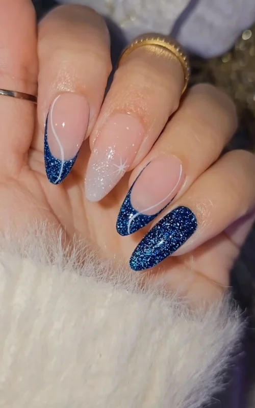ide design nail art biru glitter french