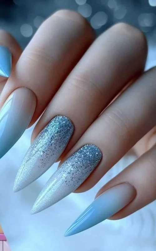 ide design nail art biru glitter ombre