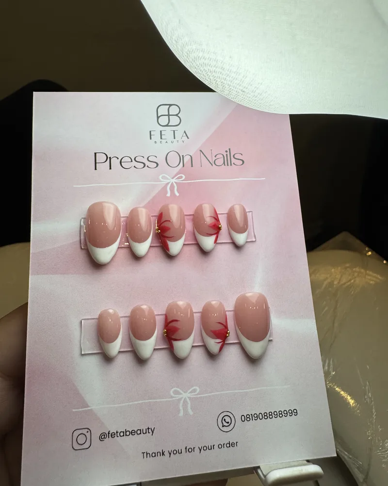 Press on nails Jogja buatan Feta Beauty, set french pink di kartu koleksi